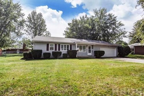 1725 Queenswood Dr, Findlay, OH 45840-6867