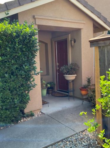 9552 Portside Ln, Elk Grove, CA 95758-4657