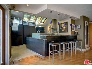 8957 Appian Way, Los Angeles CA  90046-7736 exterior