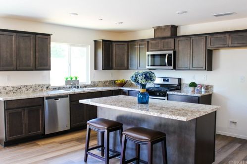 933 18th St, Oroville, CA 95965-4162