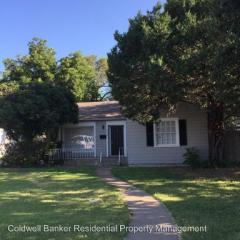 2406 30th St, Lubbock TX  79404-2023 exterior