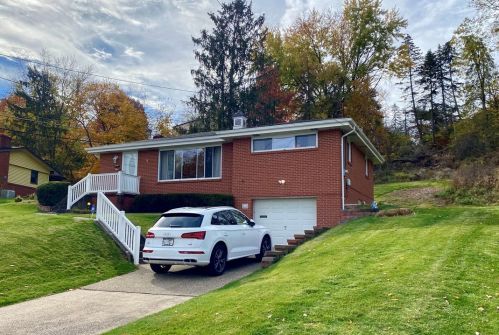 206 Longvue Dr, Pittsburgh, PA 15237-2263