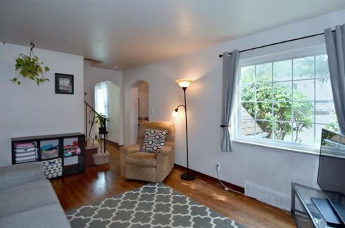 921 Wible Run Rd, Pittsburgh, PA 15209-1036