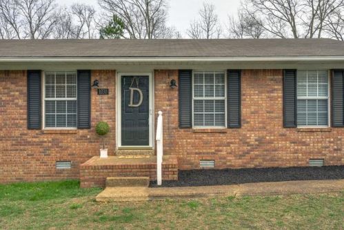 1030 Rosier Rd, Lawrenceburg, TN 38464-7170