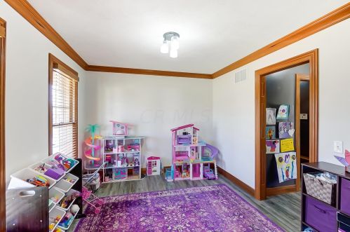 5253 Hearthstone Dr, Springfield OH  45502-8364 exterior