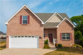 437 Short Bluff Dr, Clarksville, TN 37040-5749