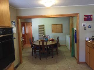 431 8th St, Newton KS  67114-2709 exterior