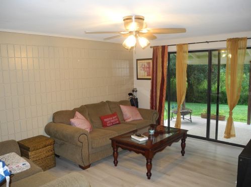 18717 Hamilton St, Lutz FL  33549-3820 exterior