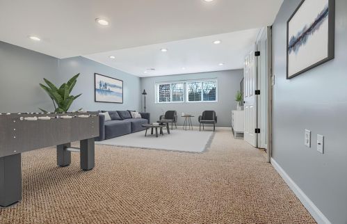 2422 Rolling Farms Rd, Glenshaw PA  15116-2564 exterior