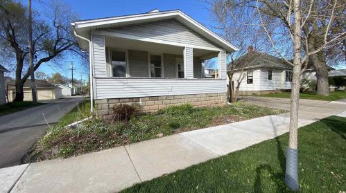 608 Howard St, Green Bay, WI 54303-1548
