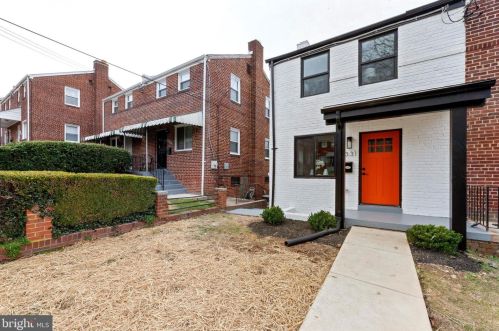4331 Dubois Pl, Washington, DC 20019-4264
