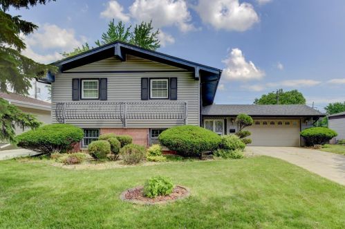 1935 Azalea Dr, Hammond, IN 46321-3408