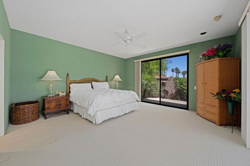 10111 Lakeview Dr, Rancho Mirage CA  92270-1474 exterior