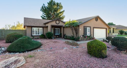 8997 Rovey Ave, Glendale, AZ 85305-2495