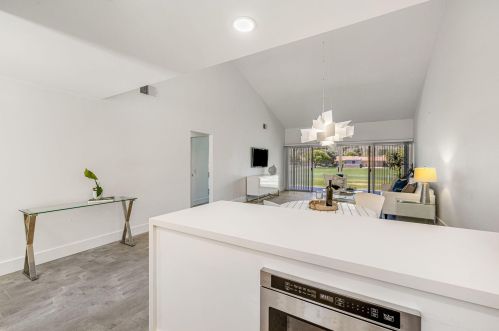 49131 Washington St, La Quinta CA  92253-2214 exterior