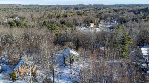 30 Caleb Dr, Danville NH  03819-3016 exterior