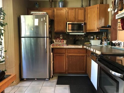 151 Hidden Ridge Dr, Monticello, NY 12701-3072
