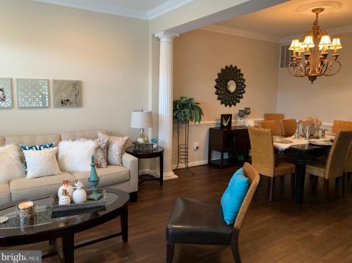 2802 Wakewater Way, Woodbridge VA  22191-6019 exterior