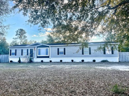 80 Franck Dr, Defuniak Springs, FL 32433-5285