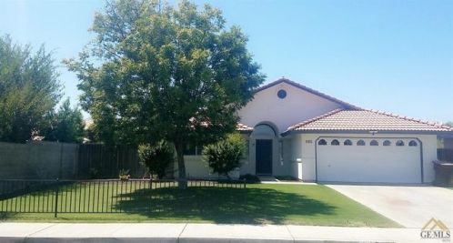147 Schnaidt St, Bakersfield, CA 93263-2565