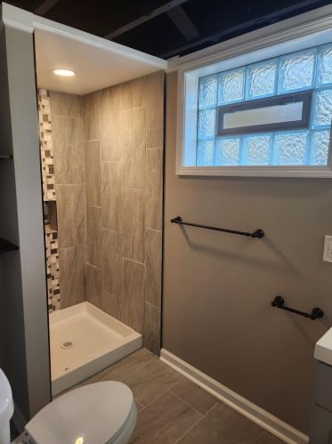 3635 Erie Ave, Cincinnati OH  45208-1927 exterior