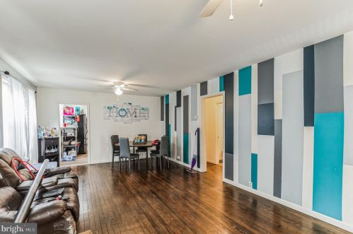 1021 Tatum St, West Deptford, NJ 08096-1229