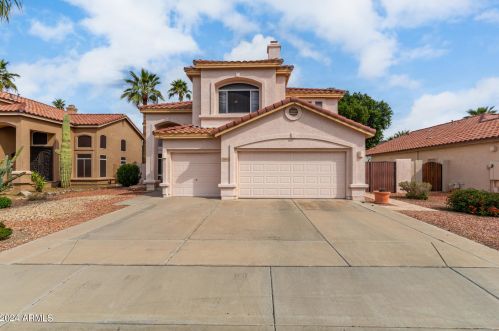 5966 Aurora Dr, Glendale, AZ 85308-6358