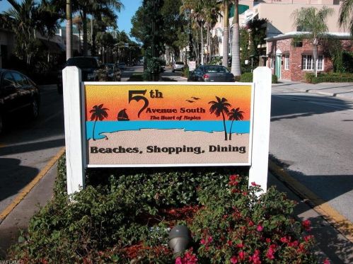 605 8th Ave, Naples FL  34102-6917 exterior