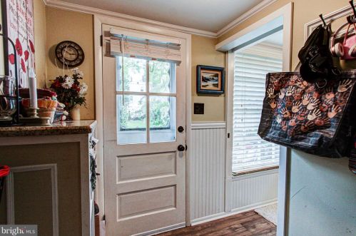 189 Oakland Ave, Gardenville PA  18901-4646 exterior