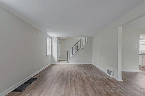 10326 Lindberg Ave, Pittsburgh, PA 15235-2810