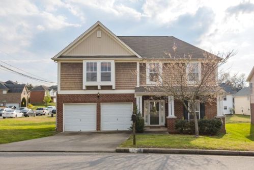 2540 Kanlow Dr, Antioch, TN 37013-3952