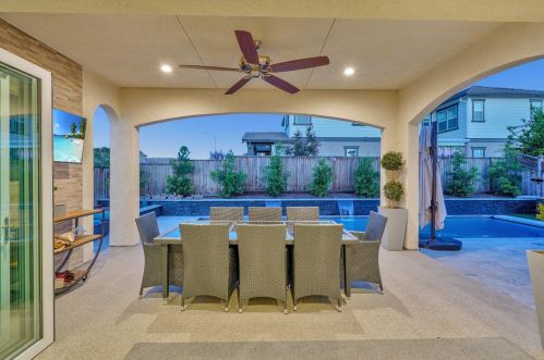 19217 Eagle View Dr, Morgan Hill, CA 95037-9047
