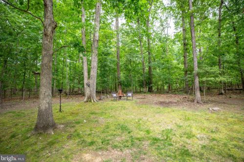 713 Eastover Pkwy, Locust Grove VA  22508-5219 exterior