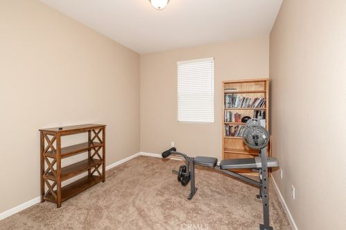 1381 Tevin Way, Madera CA  93637-6508 exterior