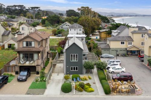 100 Coronado Ave, Princeton By The Sea, CA 94019-5319