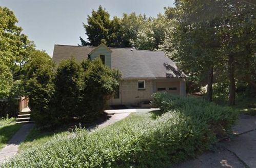 7820 Lloyd Ave, Pittsburgh, PA 15218-1942