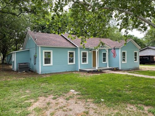 215 Tower St, Weatherford, TX 76086-4541