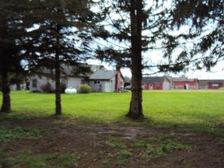 617 Smith Rd, Bellingham, WA 98226-9782