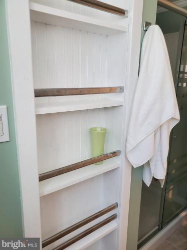 8913 Lagrange St, Lorton VA  22079-1626 exterior