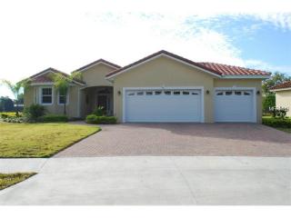 524 Blue Water Edge Dr, Eustis, FL 32736-2200