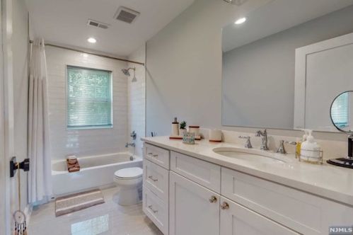 767 Darlington Ave, Mahwah NJ  07430-2612 exterior