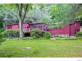 186 Route 37, Sherman CT  06784-2602 exterior