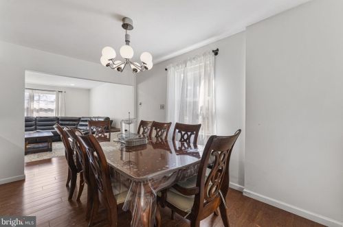 21 Clamer Ave, Collegeville PA  19426-2303 exterior