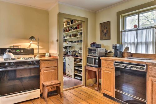 18 High St, Keene NH  03431-3025 exterior