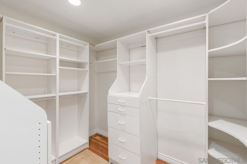 2435 Frankfort St, San Diego CA 92110-3314 exterior