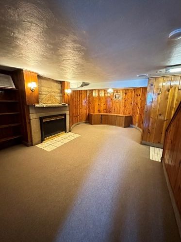 115 Roberta Dr, Whitaker PA  15120-3337 exterior