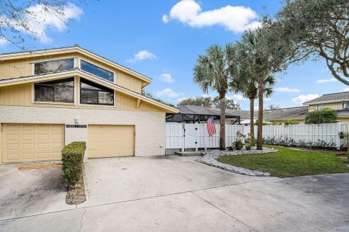 12704 Woodmill Dr, West Palm Beach, FL 33418-8941