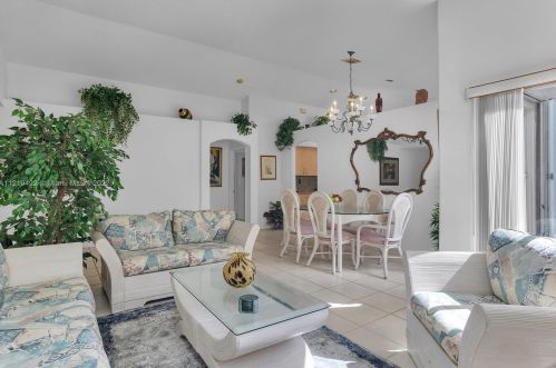 18806 24th Ct, Hollywood FL  33029-5354 exterior