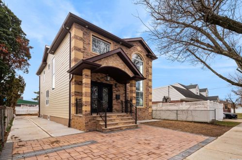 260-14 83rd Ave, Floral Park NY  11004-1604 exterior