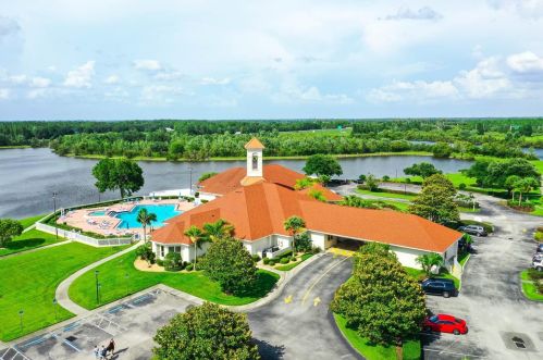 3119 Bellflower Way, Lakeland FL 33811-3032 exterior